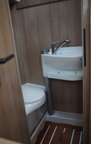 Robeta Womondo Sphinx sleva 231 000 Kč - 17