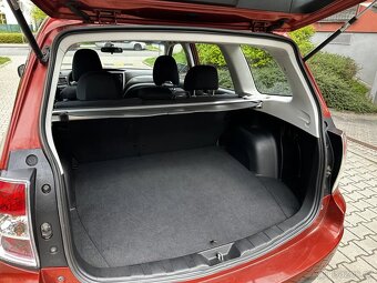Subaru Forester 2.0 D SUV 4x4 Xenony Tažné 2t Kamera 1. Maj - 17