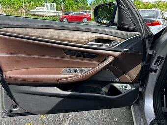 BMW 540D kombi G31 - 17