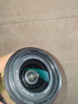 Nikon D5300 + 3 objektivy a další příslušenství - 17