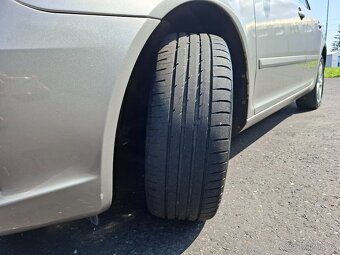 Škoda Octavia 2 kombi 1.2TSi 77kW,aut.klimatizace,senzory - 17