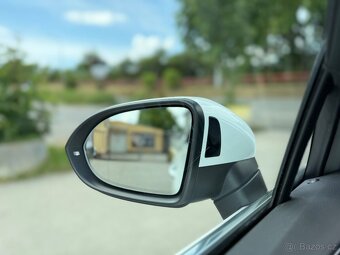 VW Passat Variant 2.0 TDI DSG Highline odpočet DPH - 17