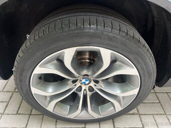 BMW X5 E70 3.0D /LCI/INDIVIDUÁL/BI-XENON/LED/PANO/SOFTCLOSE/ - 17