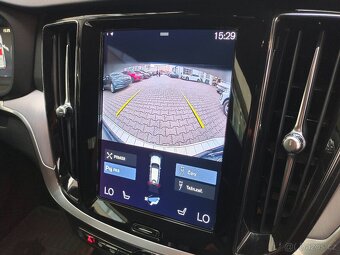 Volvo V60 Diesel 145kW Geartronic 63tkm - záruka Autodraft - 17