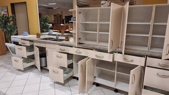 Kuchyňská linka německé výroby - 17