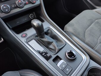 Cupra Ateca VZ300 DSG 4Drive VIRTUAL BREMBO KAMERA TAŽNÉ - 17