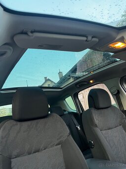 Peugeot 3008 2.0HDI hybrid - 17