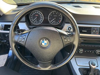 BMW Řada 3 318I - 17