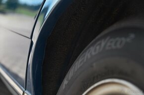 Mercedes-Benz W123 300D Turbodiesel US - 17