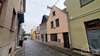 Rodinný dům na ulici Máchova v centru Lanškrouna - 17
