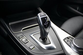 BMW M140i xDrive - 17