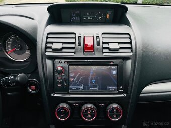 Subaru Forester 2.0i 4x4 AUTOMAT 1.MAJITEL TAŽNÉ SERVISKA - 17