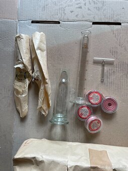 Laboratorní sklo - různé Československé, nové - 17