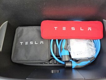 Tesla Model Y Long Range 378Kw 1.majitel - 17