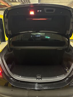 2020 Mercedes C-Class C220d - 17