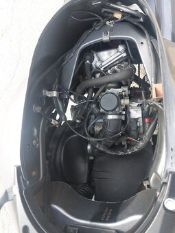 2009 PIAGGIO VESPA GTS 200 L - 17