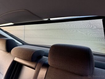 BMW 325i e90 MANUÁL XENONY SPORTSITZE - 17