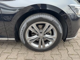 VW Passat B8 2.0TDI 140kW DSG Panorama Matrix LED Kamera - 17