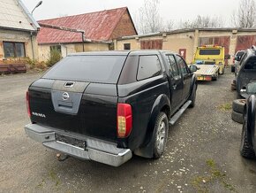Prodám na Nissan Navara D40 4 dveř 2,5 nafta - 17
