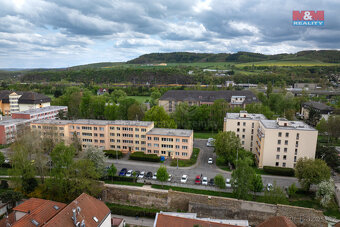 Prodej bytu 3+1, 70 m², Beroun, ul. Na Parkáně - 17