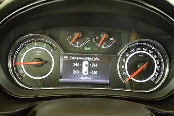 Opel Insignia 2,0 CTDi 125 kW, 1.maj.4x4,NAVI,2xALU, - 17