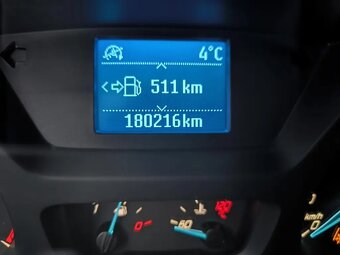 Ford Transit Custom, 2.0 TDCi L2H1 9 míst - 17