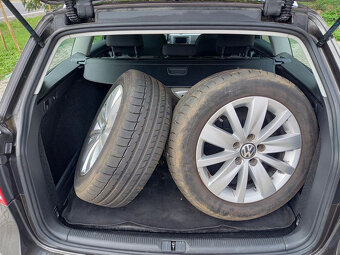 Volkswagen Passat 1.6 TDi-digiklima+alu.kola+Navi+ROZVODY - 17