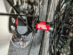 MTB MONDRAKER-XTR,KARB.KOLA,FOX VIDL.-170-185cm-P.C.=229 tis - 17