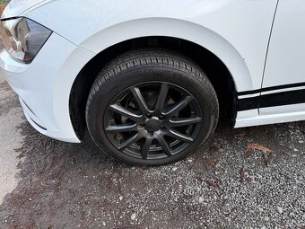 VW Polo 1.0 MPi 58t km Parkovací Senzory, Výhřev Sedadel - 17
