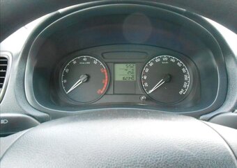 Škoda Fabia 1,2 44 kW KLIMA benzín - 17