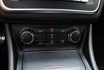 Mercedes-Benz CLA Kupé 180 AMG Line A/T - 17