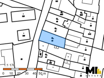 Prodej rodinného domu o velikosti 270 m2 na pozemku 833 m2 v - 17