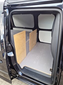 VW CADDY Maxi, 2.0 TDi, r.v. 2020, plný servis, DSG, dílna - 17