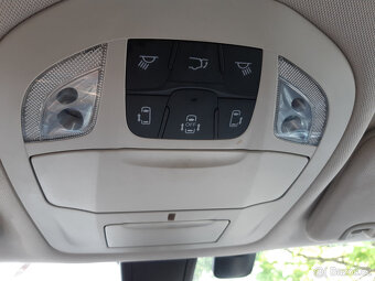 Chrysler Pacifica 3,6L V6, 7míst, kůže, kamera, tažné, LPG - 17