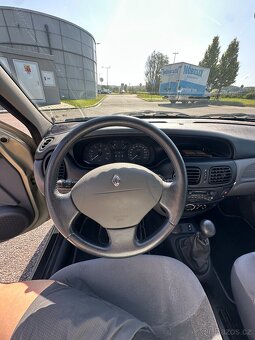 Renault Megane I 1.4 16V - super stav - 17