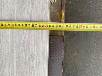 Kancelářský stůl, pěkný, včetně šuplíků; více kusů i dekorů - 17