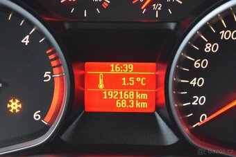 Ford Galaxy 2.0 TDCi 103KW NOVÁ STK 7MÍST PO SERVISE - 17