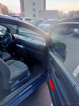 VW Fox 1,2i na dodělání nebo ND po ťukanci na bok, r.v 08 - 17