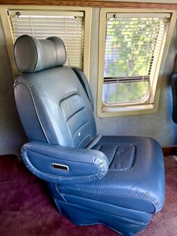 1987 Ford E-350 Econoline National Traveler | 460 cui V8 - 17