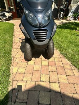 Piaggio MP3 250ie - 17