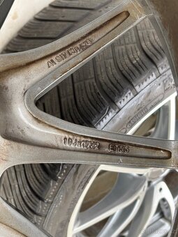 Mercedes E63 AMG 19 Dvourozměrná Alu Disky - 17