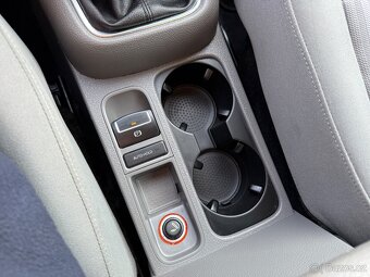 Alhambra 2.0 tdi 103 kw 7 míst krásný stav - 17