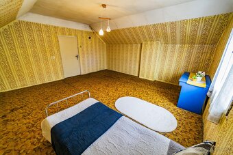 Sovínky, prodej rodinného domu 110 m2 se třemi garážemi - 17