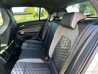 Volkswagen Golf 2.0 TDI R-Line DSG,střešní okno,full výbava - 17