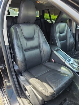 VOLVO V60 2012 T6 224 kW AWD 4x4 R-DESIGN,NAVI,PARK.KAMERA - 17