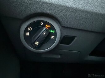 VW Transporter T6.1 ČR DPH 141 tis. km Barva Candy Multivan - 17