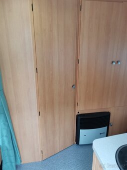 Obytný přívěs, karavan T. E. C. - 17