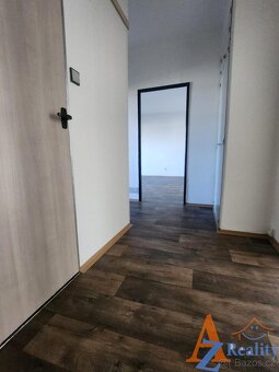 Nabízíme dlouhodobý pronájem bytové jednotky, 3+1/L, v ulici - 17