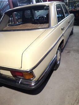 Mercedes W 114-115 D /  Stroke 8 - 17