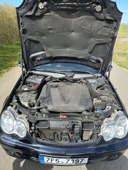Mercedes benz w203 C-Class - 17
